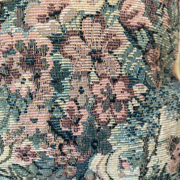 Tapestry Victorian Style Square Pillow Maidens Pastels Pink Grannycore Cottage - Picture 4 of 8